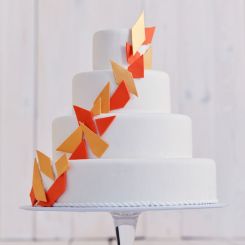 Nowoczesny tort weselny z geometrycznym zdobieniem - Cukiernia Hania